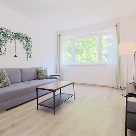 Spring House With Free Private Parking Apartment Budapest Luaran gambar
