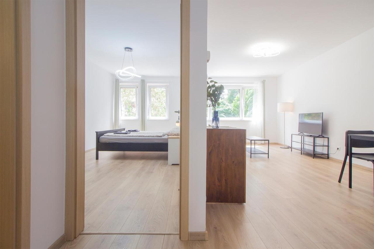 Spring House With Free Private Parking Apartment Budapest Luaran gambar